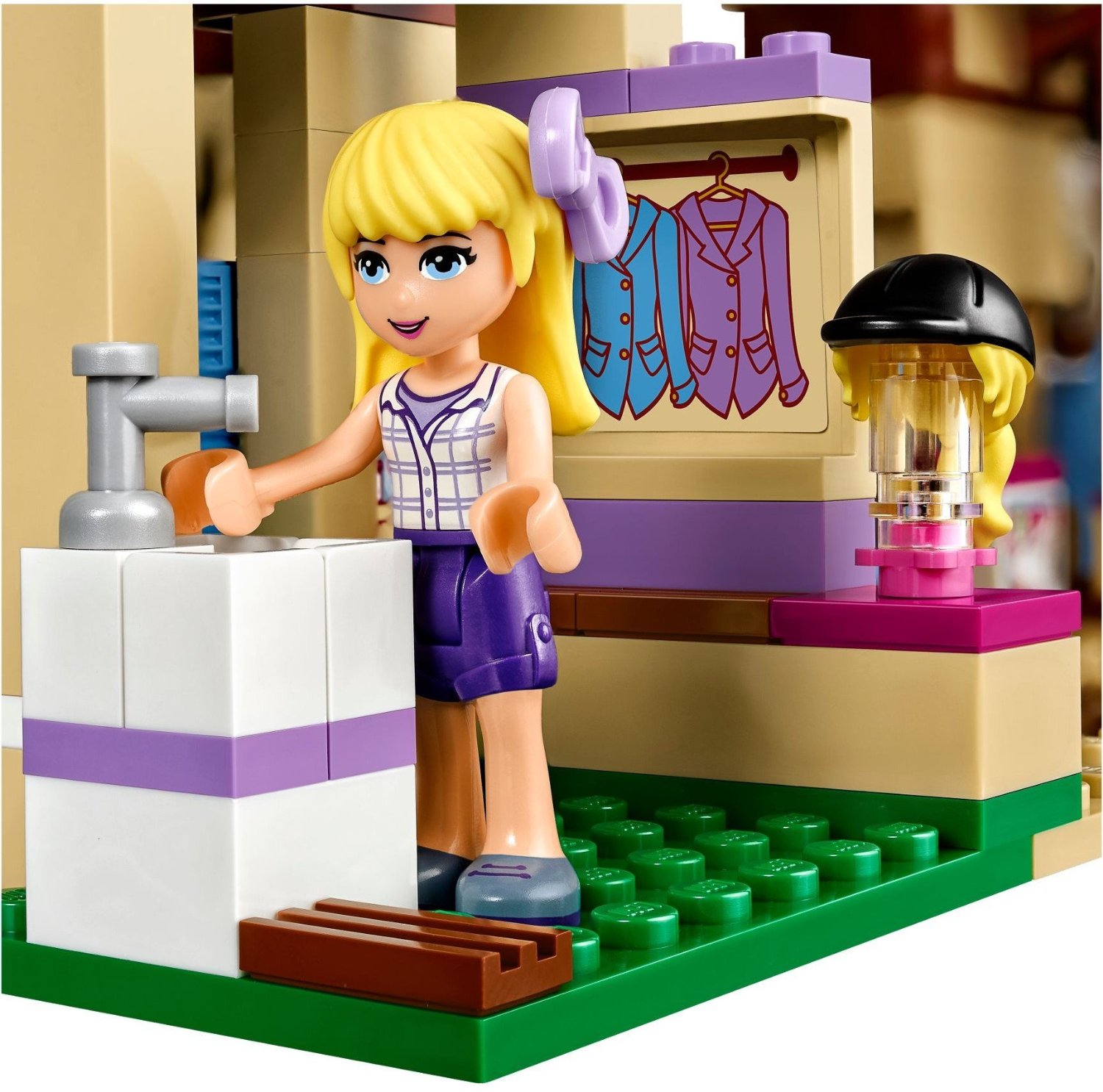 Lego Friends. Клуб верховой езды  